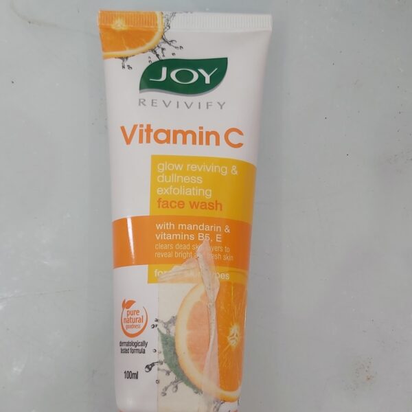 JOY VITAMIN C FACE WASH - Image 3